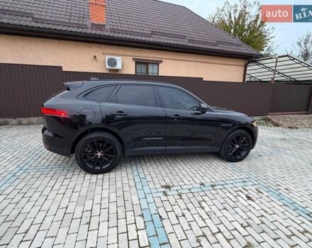 Чорний Ягуар Ф-Пейс, об'ємом двигуна 2 л та пробігом 152 тис. км за 24800 $, фото 2 на Automoto.ua