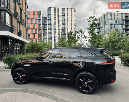 Черный Ягуар Ф-Пейс, объемом двигателя 3 л и пробегом 167 тыс. км за 25500 $, фото 9 на Automoto.ua