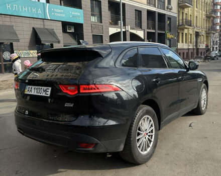 Черный Ягуар Ф-Пейс, объемом двигателя 2 л и пробегом 156 тыс. км за 20500 $, фото 4 на Automoto.ua