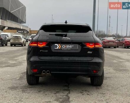 Черный Ягуар Ф-Пейс, объемом двигателя 2 л и пробегом 132 тыс. км за 25490 $, фото 3 на Automoto.ua