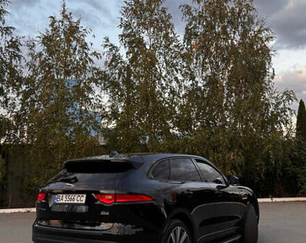 Чорний Ягуар Ф-Пейс, об'ємом двигуна 3 л та пробігом 100 тис. км за 24000 $, фото 5 на Automoto.ua