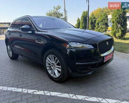 Черный Ягуар Ф-Пейс, объемом двигателя 2 л и пробегом 179 тыс. км за 19300 $, фото 1 на Automoto.ua
