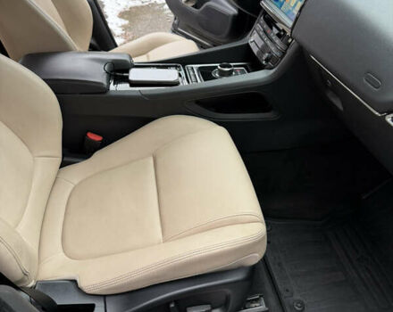 Черный Ягуар Ф-Пейс, объемом двигателя 2 л и пробегом 113 тыс. км за 23000 $, фото 5 на Automoto.ua