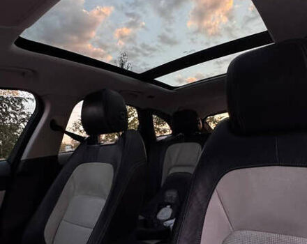 Чорний Ягуар Ф-Пейс, об'ємом двигуна 3 л та пробігом 100 тис. км за 24000 $, фото 11 на Automoto.ua