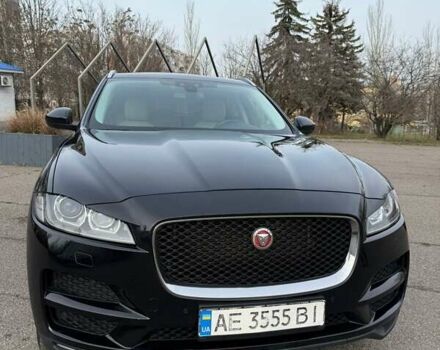 Черный Ягуар Ф-Пейс, объемом двигателя 2 л и пробегом 207 тыс. км за 23500 $, фото 4 на Automoto.ua