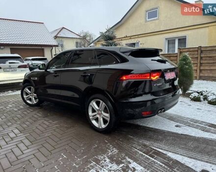 Чорний Ягуар Ф-Пейс, об'ємом двигуна 2 л та пробігом 123 тис. км за 23500 $, фото 8 на Automoto.ua