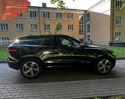Черный Ягуар Ф-Пейс, объемом двигателя 3 л и пробегом 58 тыс. км за 28700 $, фото 5 на Automoto.ua