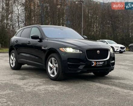 Черный Ягуар Ф-Пейс, объемом двигателя 2 л и пробегом 132 тыс. км за 25490 $, фото 6 на Automoto.ua