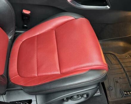 Чорний Ягуар Ф-Пейс, об'ємом двигуна 2 л та пробігом 123 тис. км за 23500 $, фото 31 на Automoto.ua