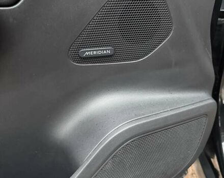 Чорний Ягуар Ф-Пейс, об'ємом двигуна 2 л та пробігом 123 тис. км за 23500 $, фото 18 на Automoto.ua