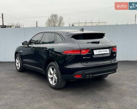 Чорний Ягуар Ф-Пейс, об'ємом двигуна 2 л та пробігом 214 тис. км за 18990 $, фото 4 на Automoto.ua
