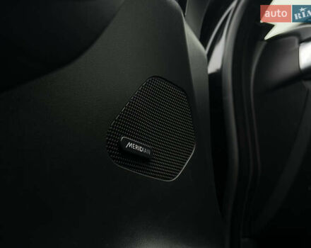 Черный Ягуар Ф-Пейс, объемом двигателя 2 л и пробегом 178 тыс. км за 19000 $, фото 16 на Automoto.ua