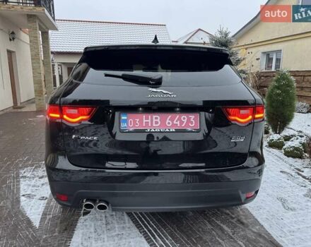 Чорний Ягуар Ф-Пейс, об'ємом двигуна 2 л та пробігом 123 тис. км за 23500 $, фото 10 на Automoto.ua