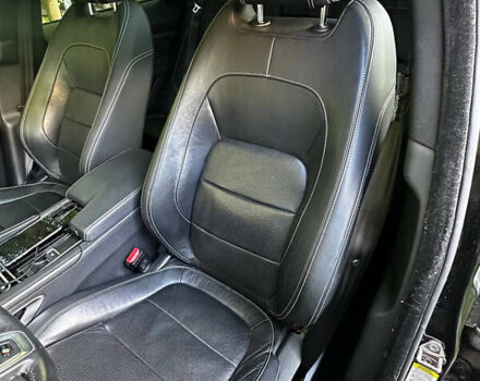 Черный Ягуар Ф-Пейс, объемом двигателя 3 л и пробегом 58 тыс. км за 28700 $, фото 13 на Automoto.ua