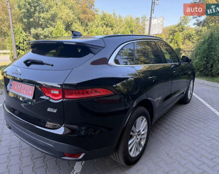 Черный Ягуар Ф-Пейс, объемом двигателя 2 л и пробегом 179 тыс. км за 19300 $, фото 6 на Automoto.ua