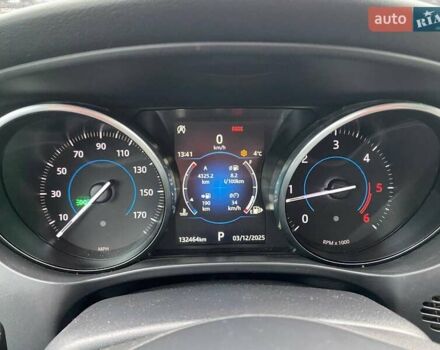 Черный Ягуар Ф-Пейс, объемом двигателя 2 л и пробегом 132 тыс. км за 25490 $, фото 14 на Automoto.ua