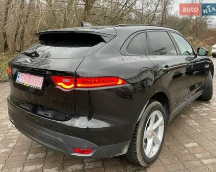Черный Ягуар Ф-Пейс, объемом двигателя 2 л и пробегом 130 тыс. км за 22500 $, фото 4 на Automoto.ua