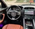 Чорний Ягуар Ф-Пейс, об'ємом двигуна 2 л та пробігом 96 тис. км за 28700 $, фото 50 на Automoto.ua