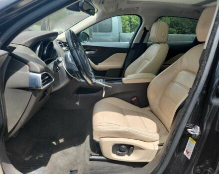 Ягуар Ф-Пейс 2018 у Одесі на Automoto.ua Чорний Ягуар Ф-Пейс, об'ємом двигуна 2 л та пробігом 67 тис. км за 18000 $, фото 3 на Automoto.ua