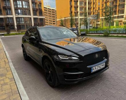 Черный Ягуар Ф-Пейс, объемом двигателя 2 л и пробегом 83 тыс. км за 33500 $, фото 3 на Automoto.ua