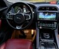 Чорний Ягуар Ф-Пейс, об'ємом двигуна 2 л та пробігом 64 тис. км за 22950 $, фото 88 на Automoto.ua