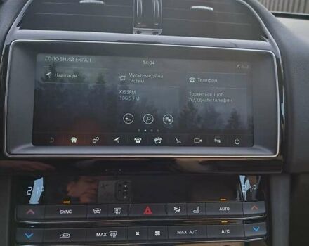 Черный Ягуар Ф-Пейс, объемом двигателя 2 л и пробегом 102 тыс. км за 26600 $, фото 13 на Automoto.ua