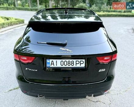 Чорний Ягуар Ф-Пейс, об'ємом двигуна 2 л та пробігом 64 тис. км за 22950 $, фото 20 на Automoto.ua