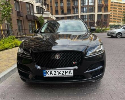 Черный Ягуар Ф-Пейс, объемом двигателя 2 л и пробегом 83 тыс. км за 33500 $, фото 1 на Automoto.ua