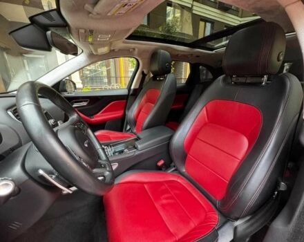 Черный Ягуар Ф-Пейс, объемом двигателя 2 л и пробегом 83 тыс. км за 33500 $, фото 17 на Automoto.ua