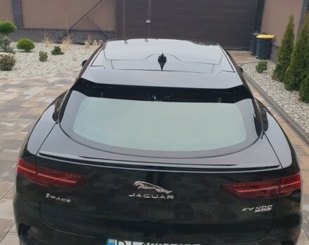 Чорний Ягуар Ф-Пейс, об'ємом двигуна 0 л та пробігом 71 тис. км за 35900 $, фото 6 на Automoto.ua