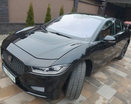 Чорний Ягуар Ф-Пейс, об'ємом двигуна 0 л та пробігом 71 тис. км за 35900 $, фото 1 на Automoto.ua