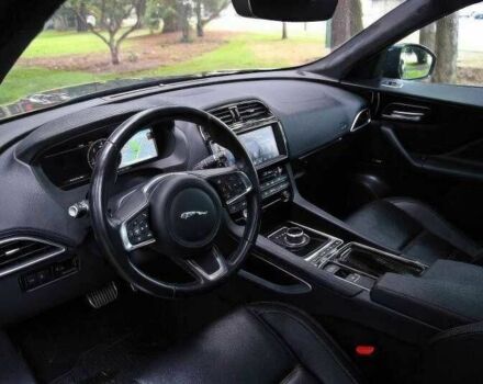 Чорний Ягуар Ф-Пейс, об'ємом двигуна 2 л та пробігом 78 тис. км за 12900 $, фото 8 на Automoto.ua