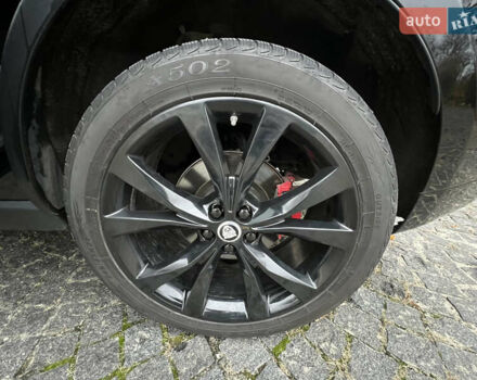 Чорний Ягуар Ф-Пейс, об'ємом двигуна 3 л та пробігом 98 тис. км за 28500 $, фото 17 на Automoto.ua