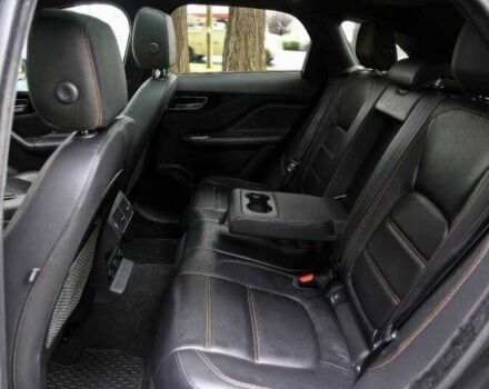 Чорний Ягуар Ф-Пейс, об'ємом двигуна 2 л та пробігом 78 тис. км за 12900 $, фото 10 на Automoto.ua