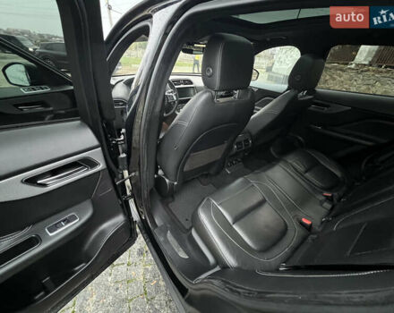 Чорний Ягуар Ф-Пейс, об'ємом двигуна 3 л та пробігом 98 тис. км за 28500 $, фото 18 на Automoto.ua