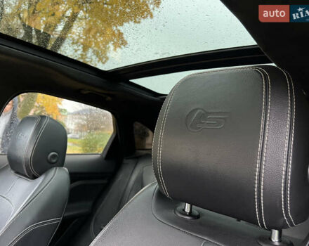 Чорний Ягуар Ф-Пейс, об'ємом двигуна 3 л та пробігом 98 тис. км за 28500 $, фото 29 на Automoto.ua