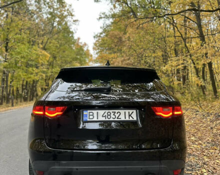 Чорний Ягуар Ф-Пейс, об'ємом двигуна 2 л та пробігом 180 тис. км за 22000 $, фото 4 на Automoto.ua