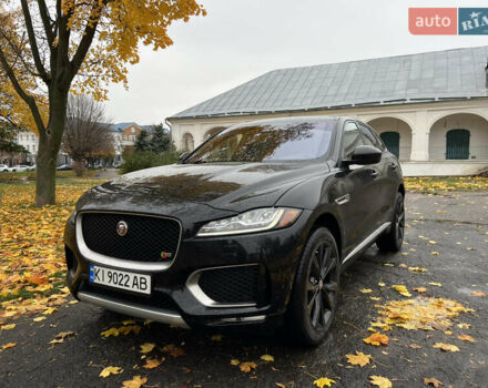 Чорний Ягуар Ф-Пейс, об'ємом двигуна 3 л та пробігом 98 тис. км за 33000 $, фото 4 на Automoto.ua