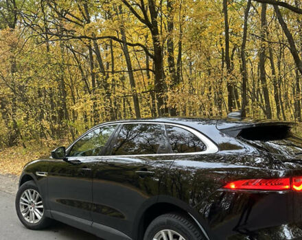 Чорний Ягуар Ф-Пейс, об'ємом двигуна 2 л та пробігом 180 тис. км за 22000 $, фото 5 на Automoto.ua