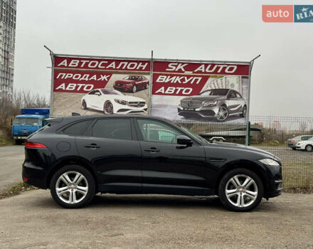 Черный Ягуар Ф-Пейс, объемом двигателя 2 л и пробегом 148 тыс. км за 24800 $, фото 64 на Automoto.ua