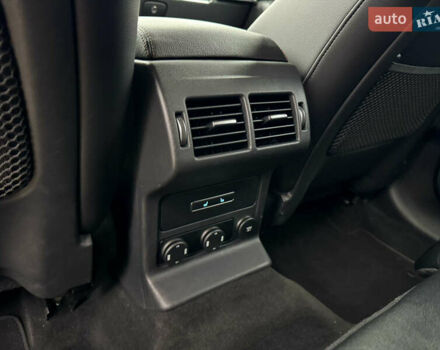 Черный Ягуар Ф-Пейс, объемом двигателя 2 л и пробегом 148 тыс. км за 24800 $, фото 37 на Automoto.ua