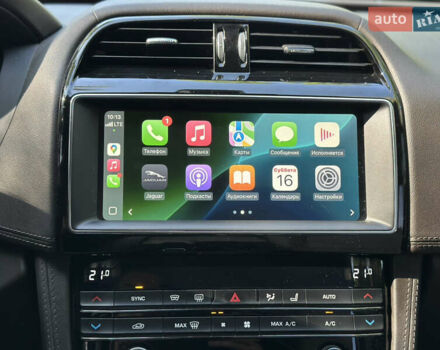 Чорний Ягуар Ф-Пейс, об'ємом двигуна 2 л та пробігом 90 тис. км за 29500 $, фото 37 на Automoto.ua