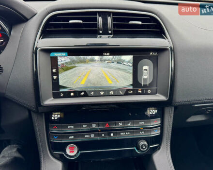 Черный Ягуар Ф-Пейс, объемом двигателя 2 л и пробегом 148 тыс. км за 24800 $, фото 22 на Automoto.ua