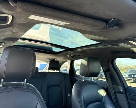 Чорний Ягуар Ф-Пейс, об'ємом двигуна 2 л та пробігом 36 тис. км за 11500 $, фото 12 на Automoto.ua