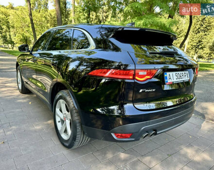 Чорний Ягуар Ф-Пейс, об'ємом двигуна 2 л та пробігом 90 тис. км за 29800 $, фото 9 на Automoto.ua