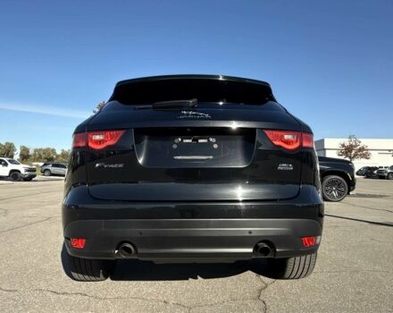 Чорний Ягуар Ф-Пейс, об'ємом двигуна 2 л та пробігом 36 тис. км за 11500 $, фото 5 на Automoto.ua