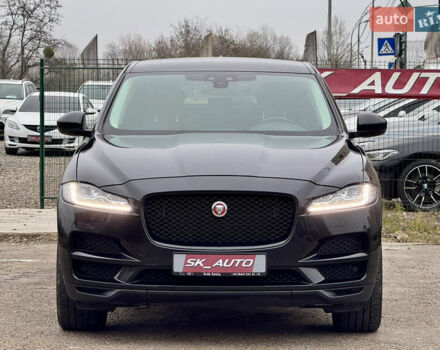 Черный Ягуар Ф-Пейс, объемом двигателя 2 л и пробегом 148 тыс. км за 24800 $, фото 1 на Automoto.ua
