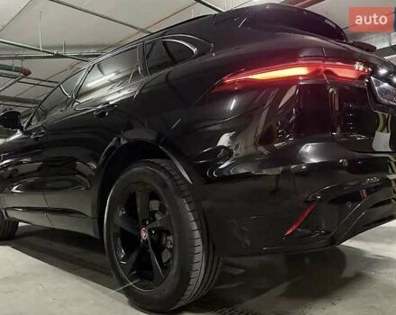 Черный Ягуар Ф-Пейс, объемом двигателя 2 л и пробегом 110 тыс. км за 38000 $, фото 35 на Automoto.ua