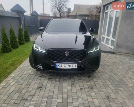 Чорний Ягуар Ф-Пейс, об'ємом двигуна 2 л та пробігом 111 тис. км за 38900 $, фото 4 на Automoto.ua
