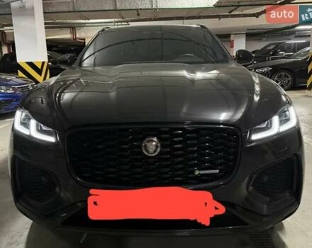 Черный Ягуар Ф-Пейс, объемом двигателя 2 л и пробегом 110 тыс. км за 38000 $, фото 1 на Automoto.ua